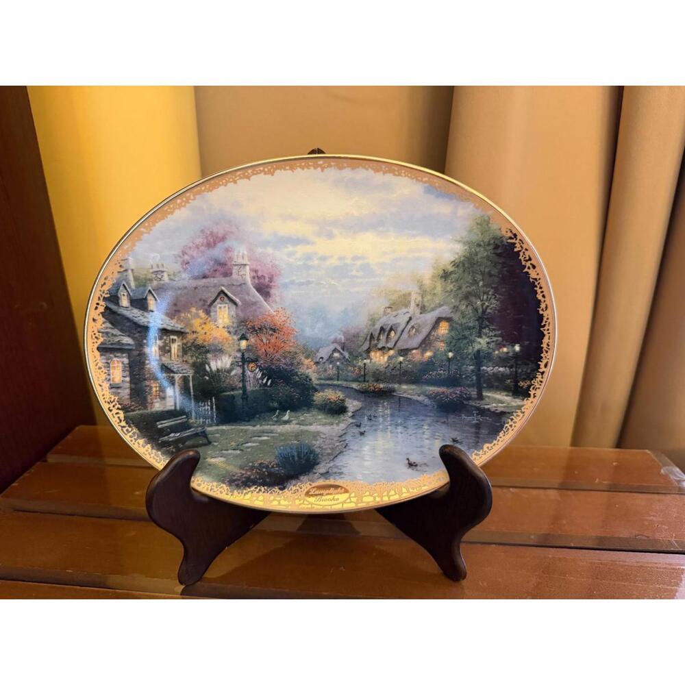 Thomas‎ Kinkade 1994 "Lamplight Brook" Oval Plate